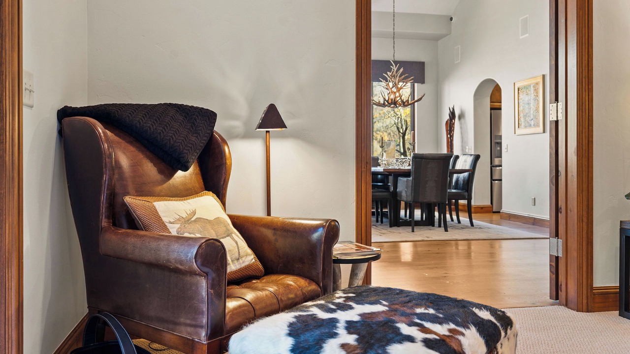 Photo of Livingroom in Highland Meadows