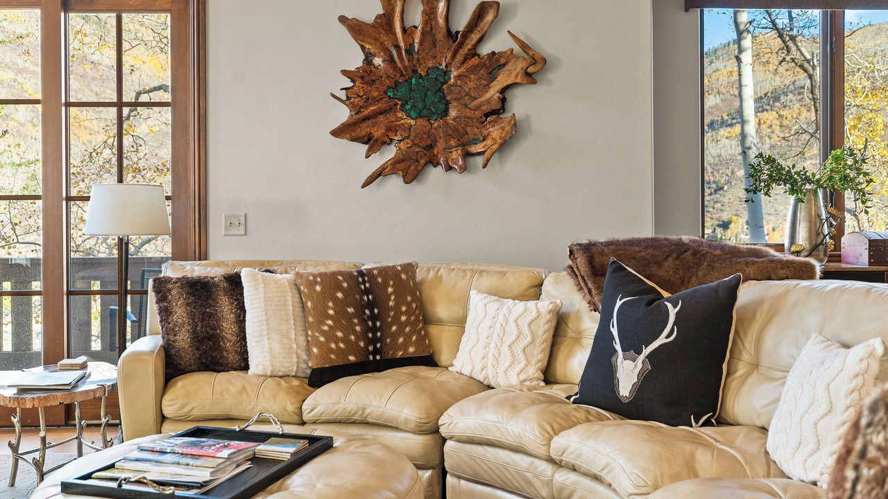 Photo of Livingroom in Highland Meadows