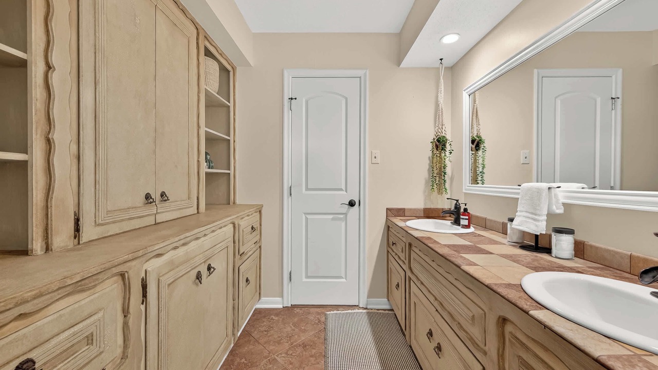 Photo of Bathroom in El Lago