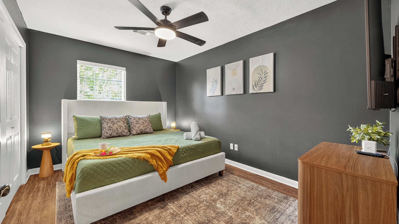 Photo of Bedroom in El Lago