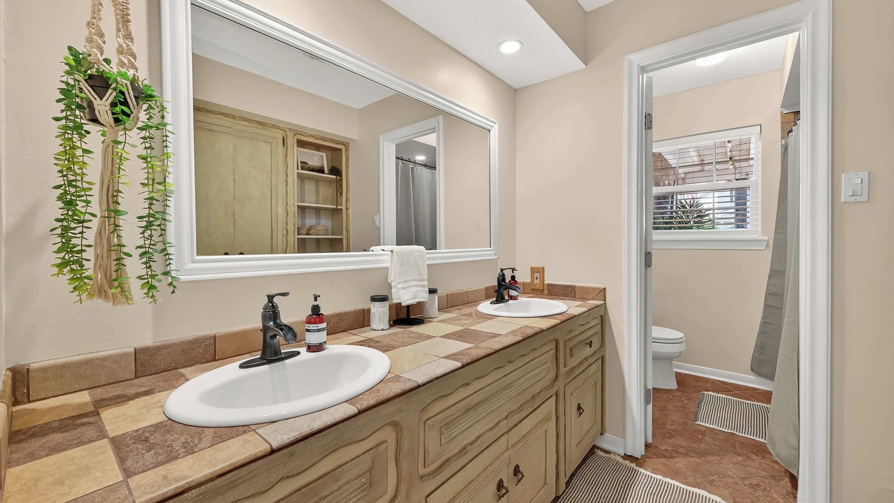Photo of Bathroom in El Lago