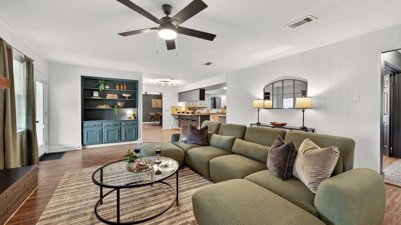 Photo of Livingroom in El Lago