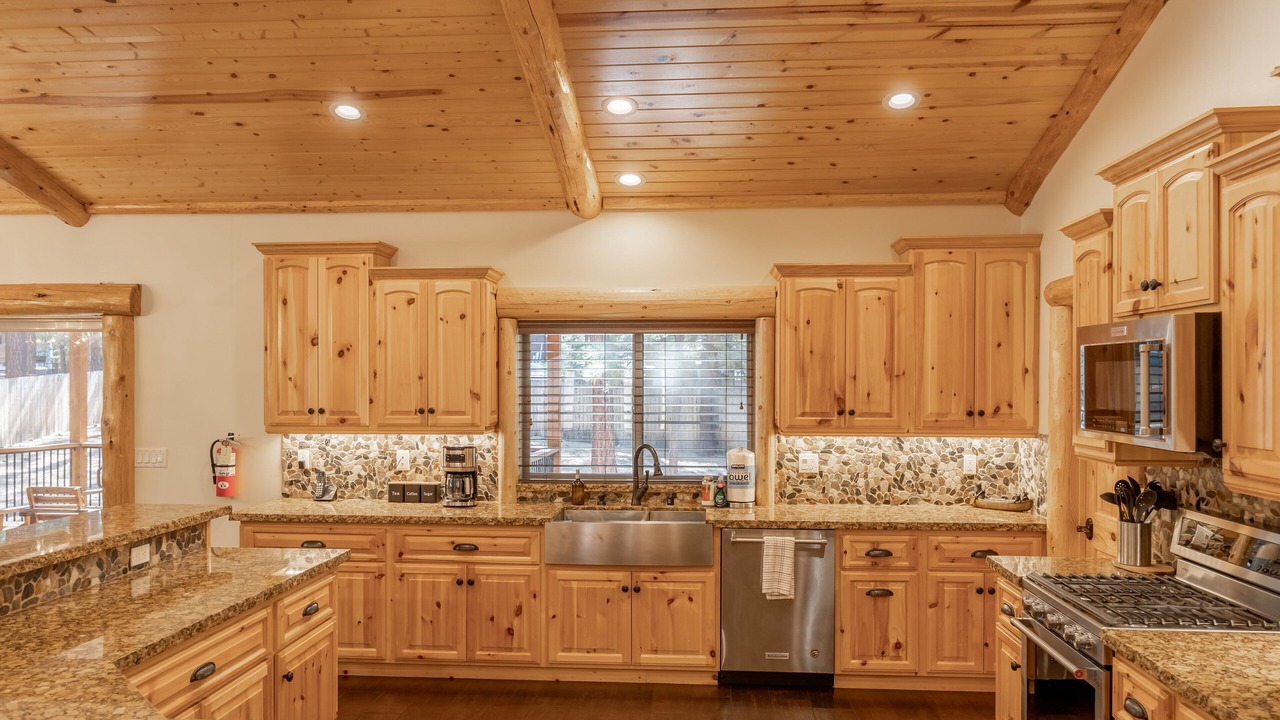Photo of Kitchen in Summit Estates