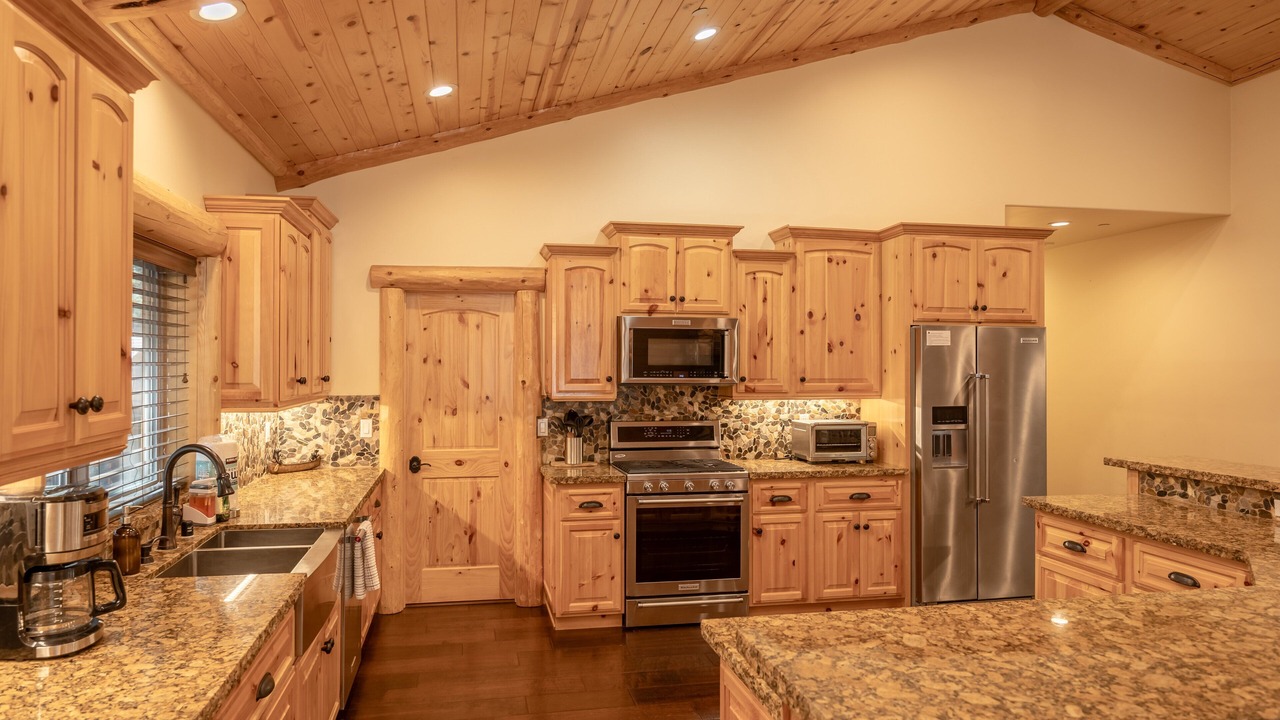 Photo of Kitchen in Summit Estates