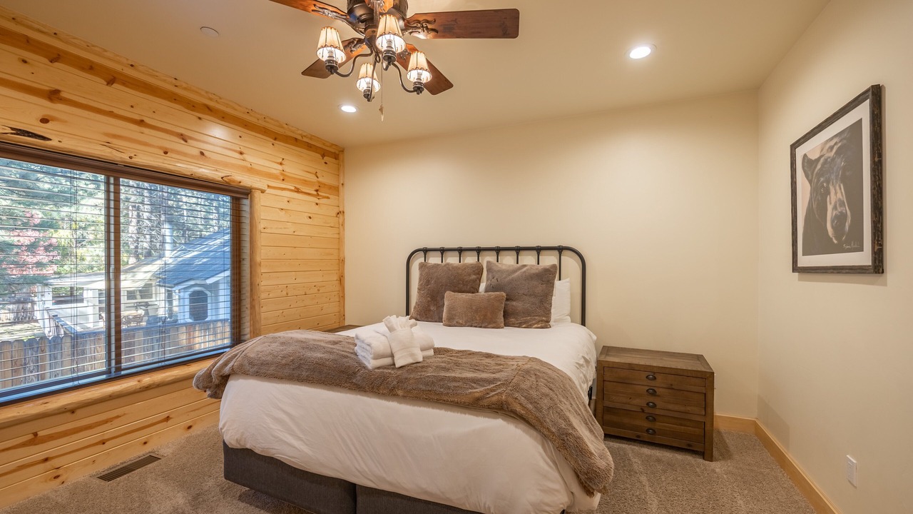 Photo of Bedroom in Summit Estates