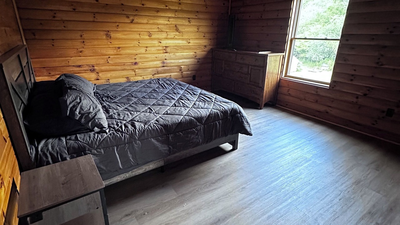 Photo of Bedroom in Hammondsport