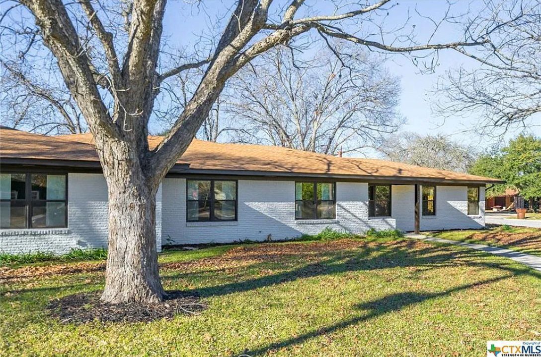 Photo of Outdoor in Lockhart