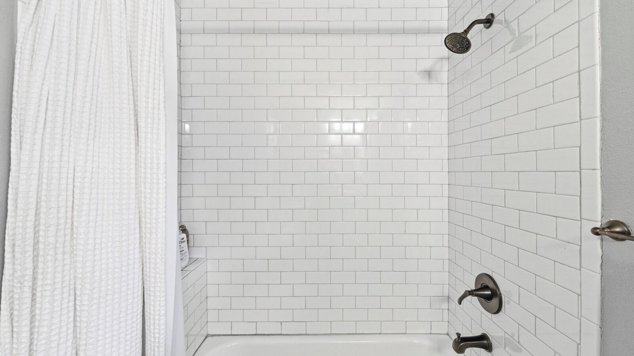Photo of Bathroom in Lockhart