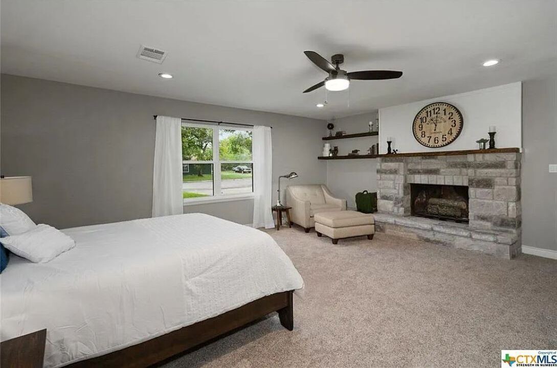 Photo of Bedroom in Lockhart