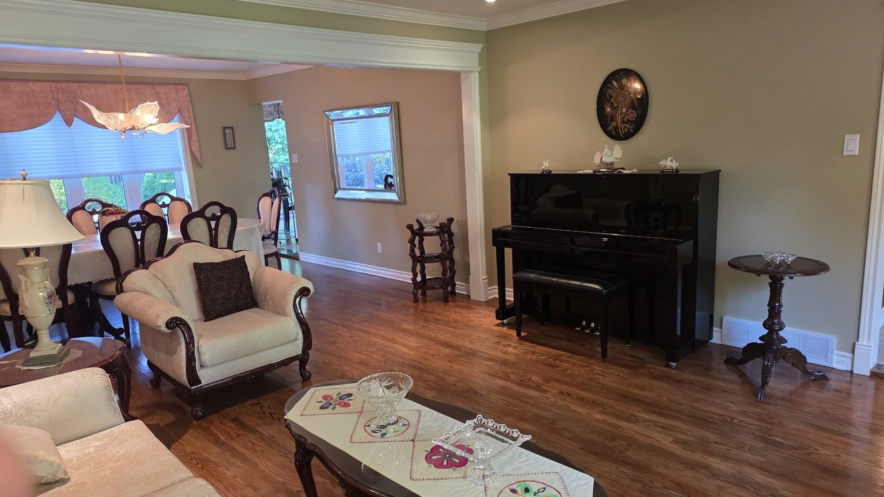 Photo of Livingroom in Kirkland