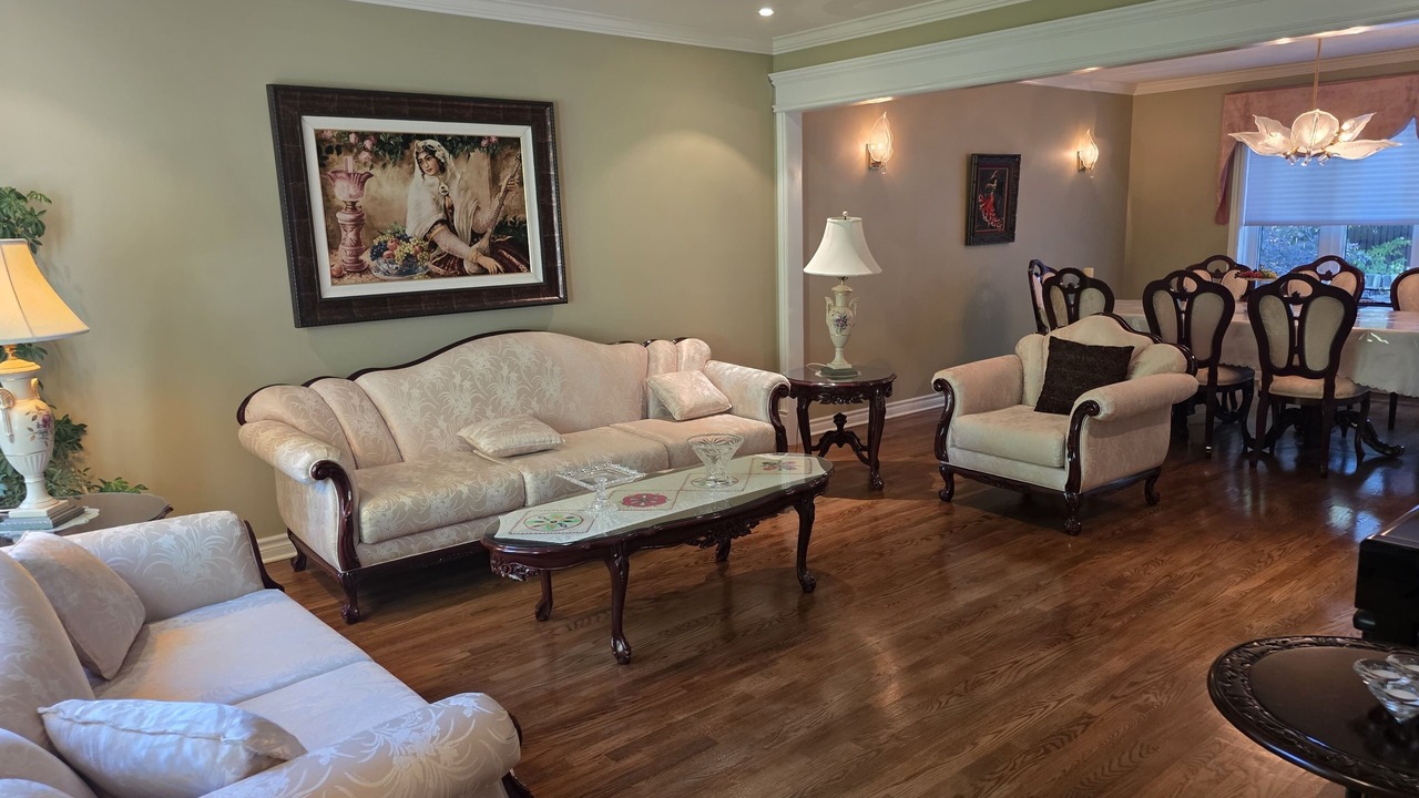 Photo of Livingroom in Kirkland