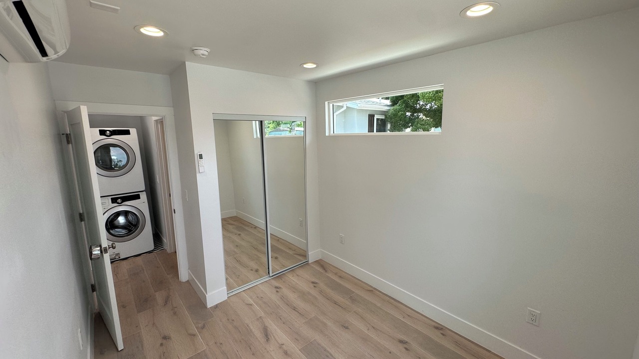 Photo of Others in Canoga Park