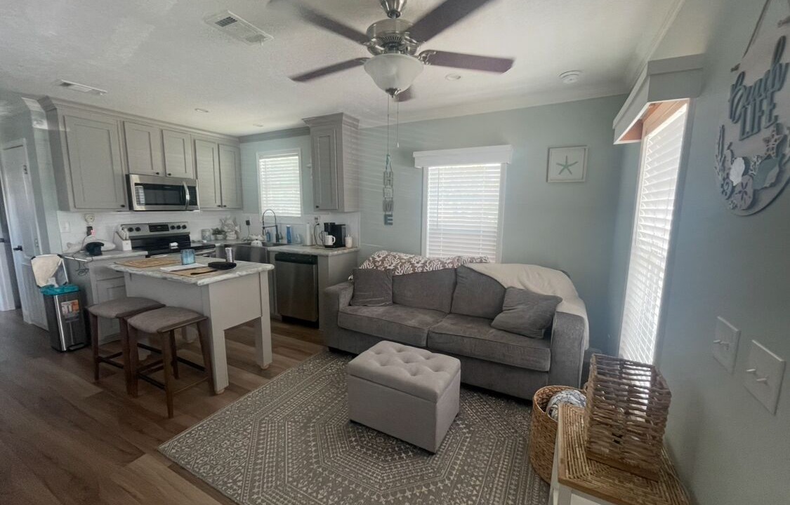 Photo of Livingroom in Elberta