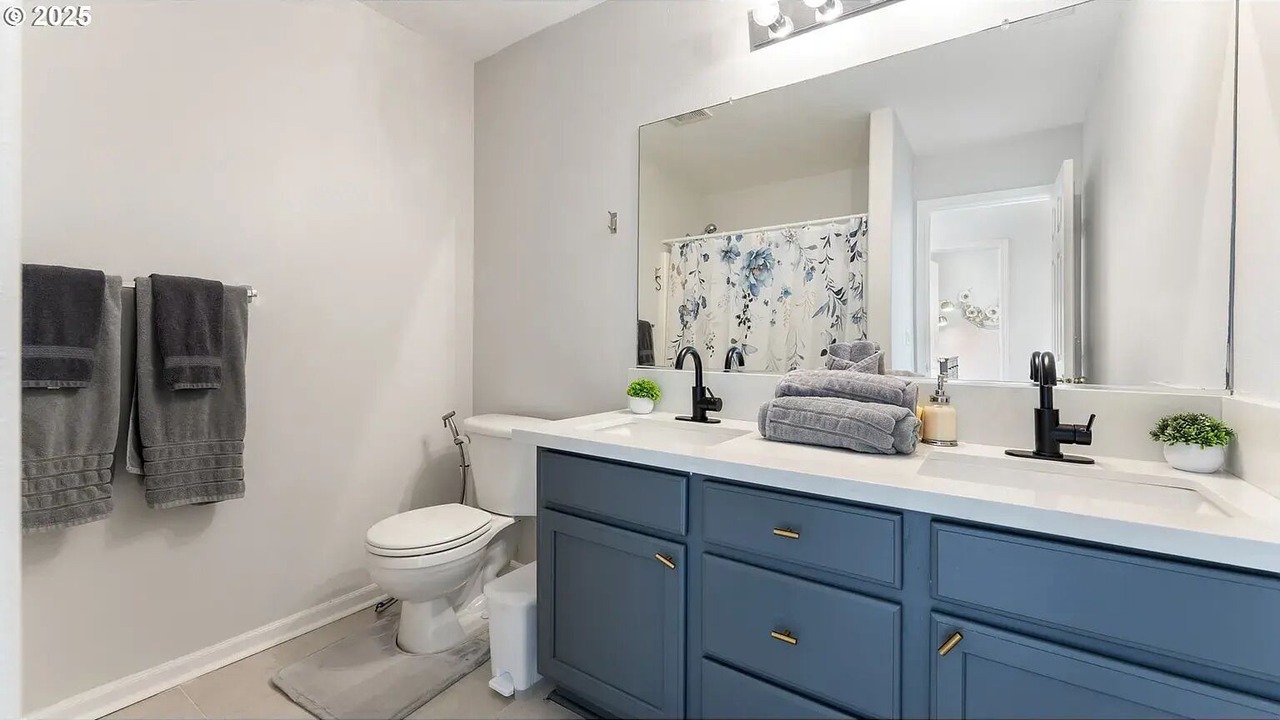 Photo of Bathroom in Hillsboro
