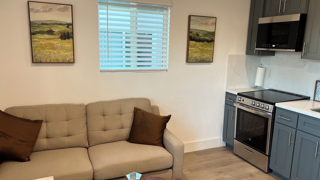 Photo of Livingroom in Canoga Park
