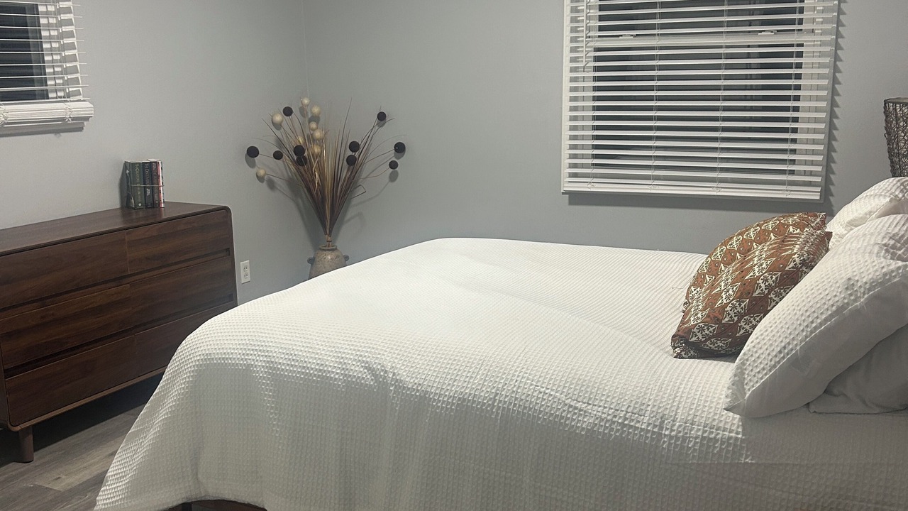 Photo of Bedroom in Williams Bay