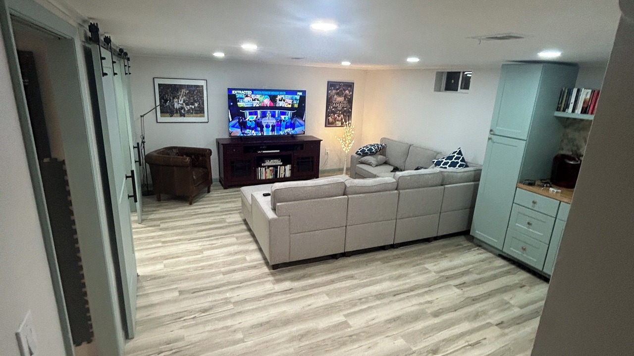 Photo of Livingroom in Williams Bay