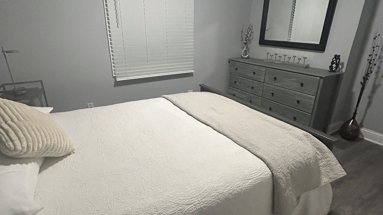 Photo of Bedroom in Williams Bay
