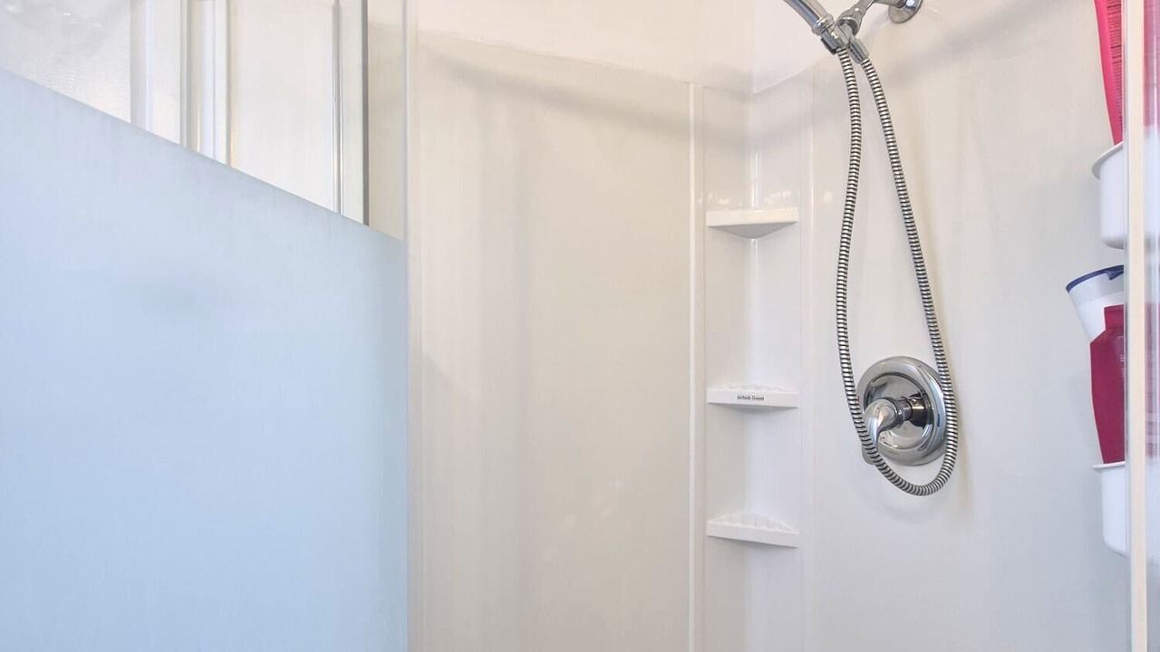 Photo of Bathroom in Rockcliffe - Smythe