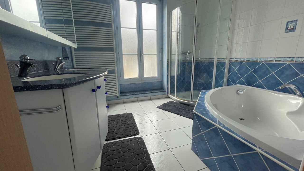 Photo of Bathroom in Ecommoy