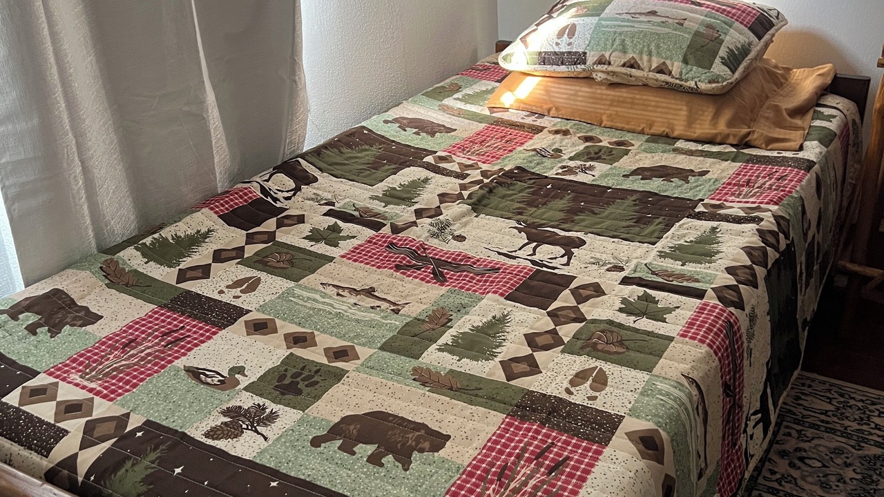 Photo of Bedroom in Squires
