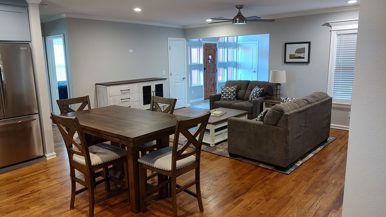 Photo of Livingroom in Tulsa