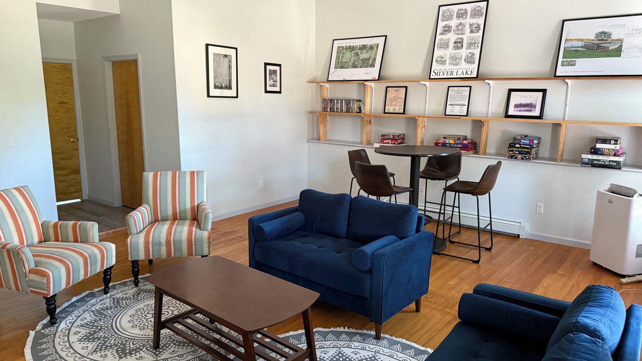 Photo of Livingroom in Perry