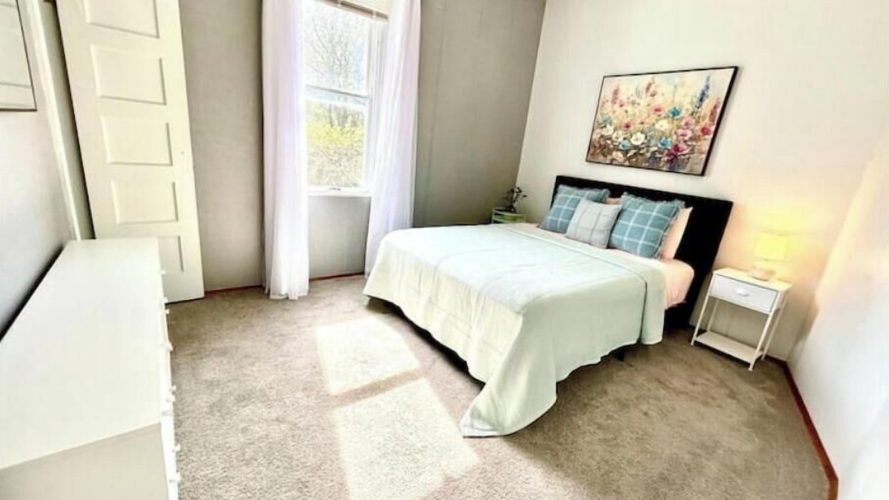 Photo of Bedroom in Glenwood