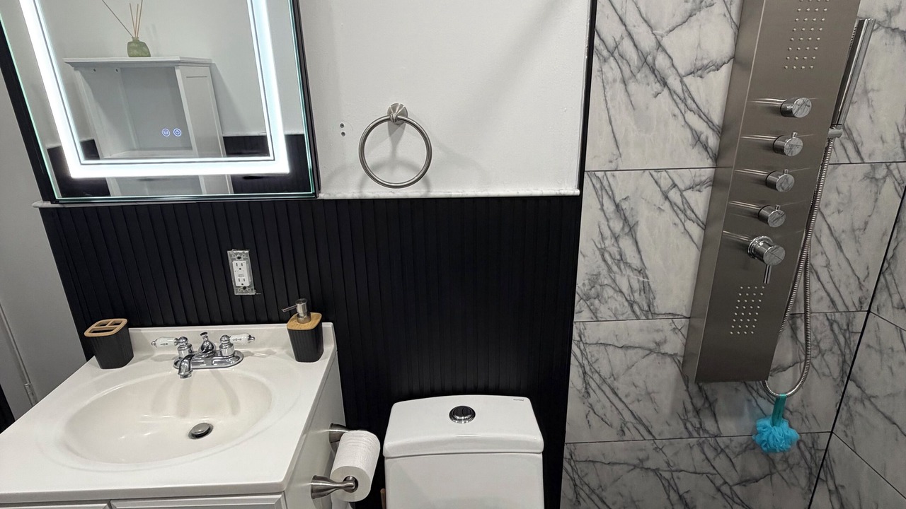 Photo of Bathroom in Old Bethpage