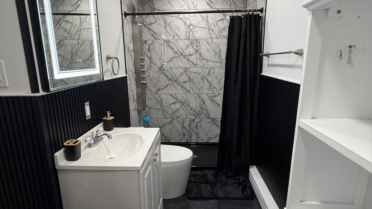 Photo of Bathroom in Old Bethpage