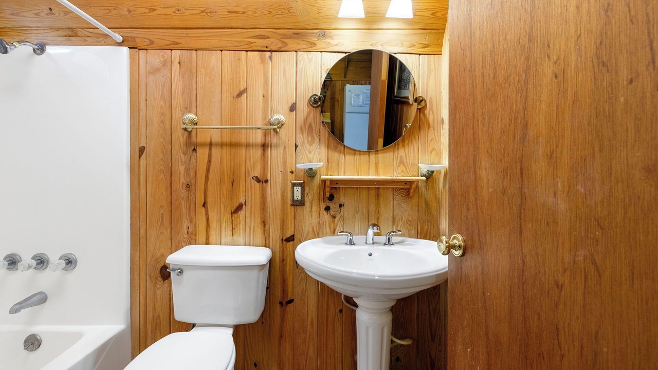 Photo of Bathroom in Concan