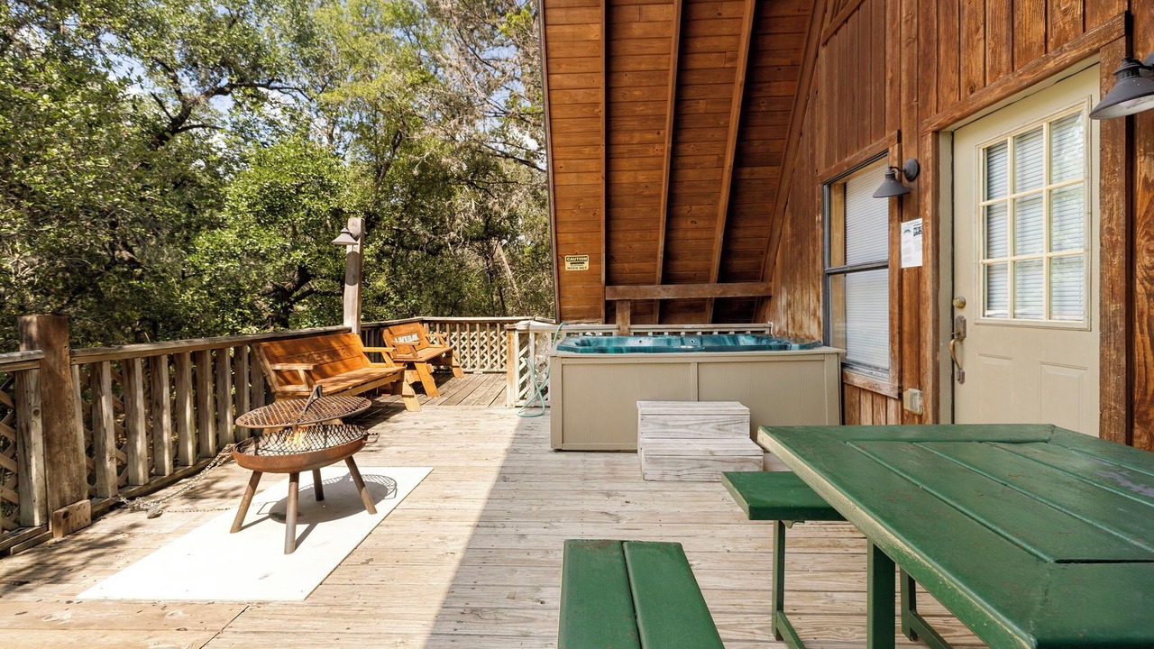 Photo of Patio Balcony in Concan