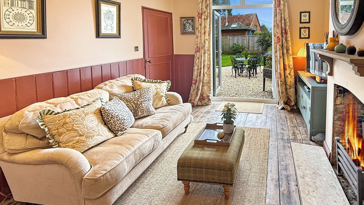Photo of Livingroom in Woolbeding