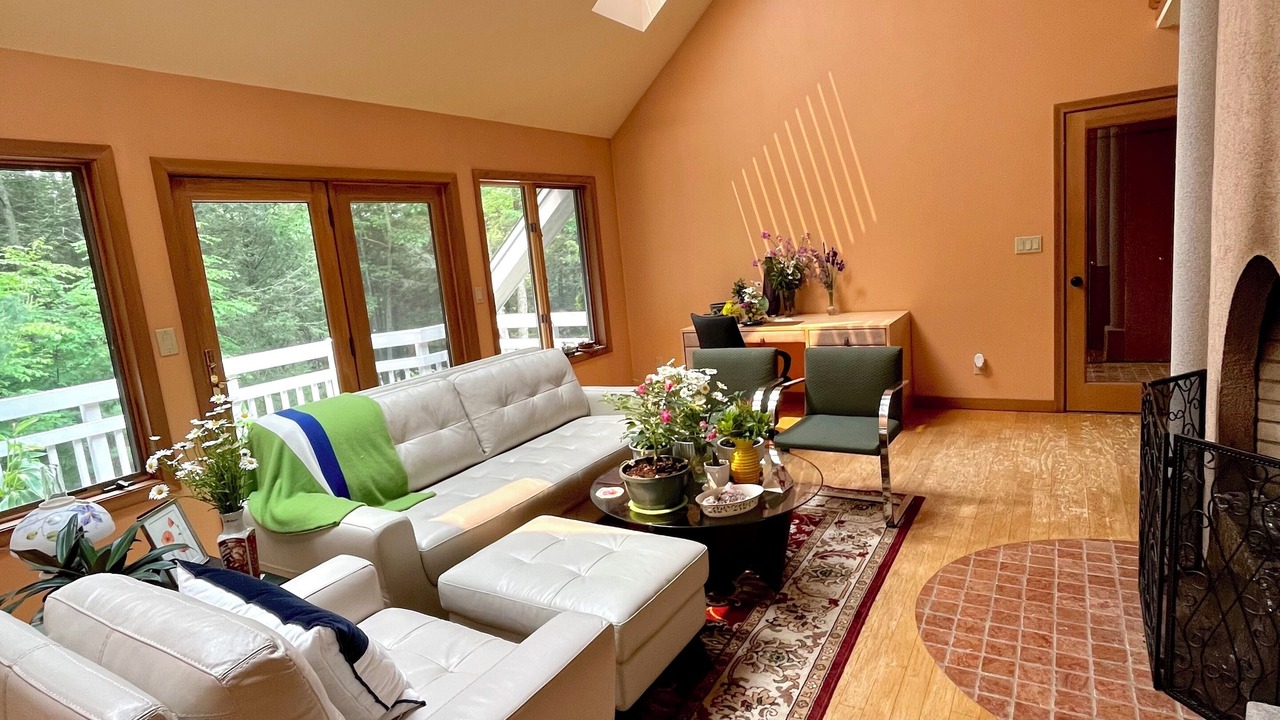 Photo of Livingroom in Northwest Harwinton