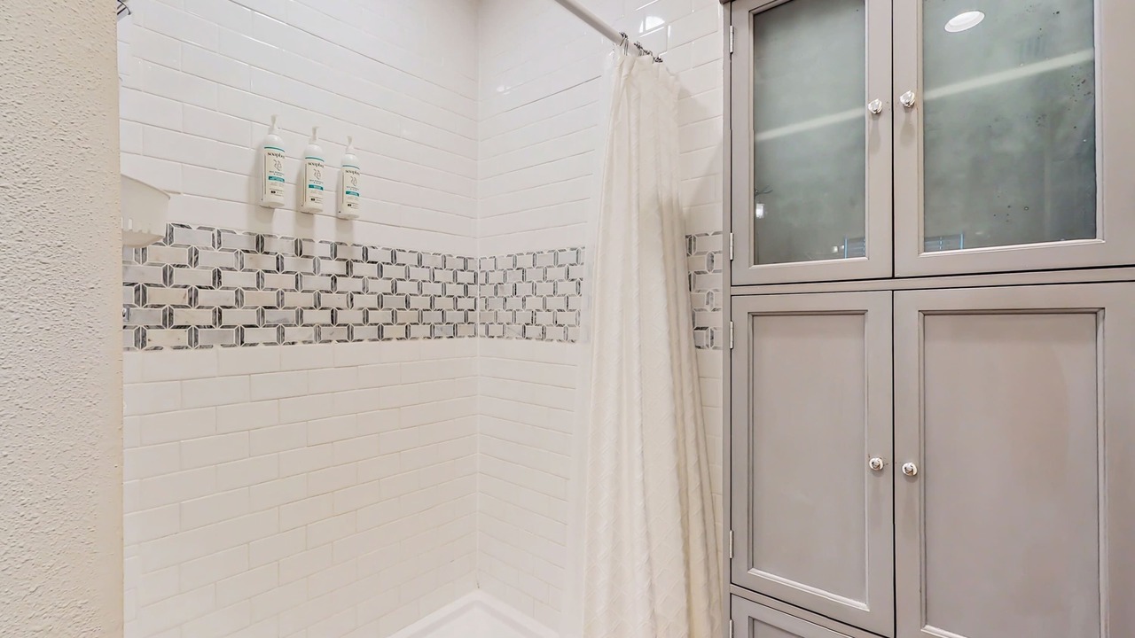 Photo of Bathroom in Seminole