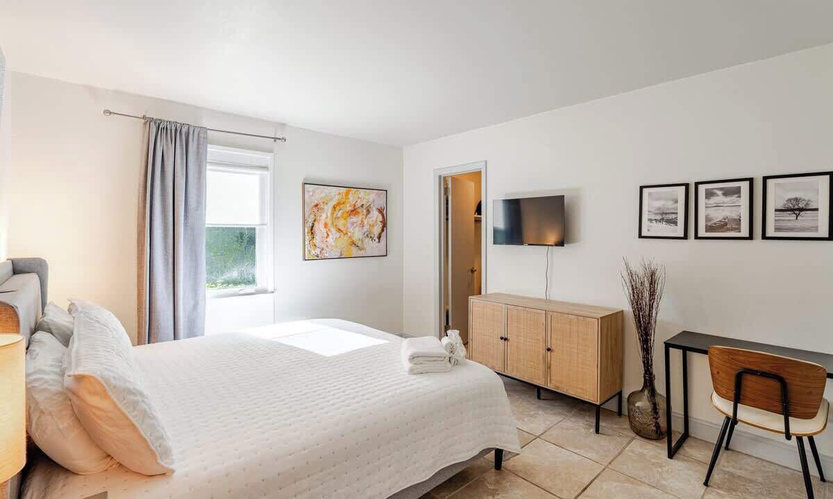 Photo of Bedroom in Southside