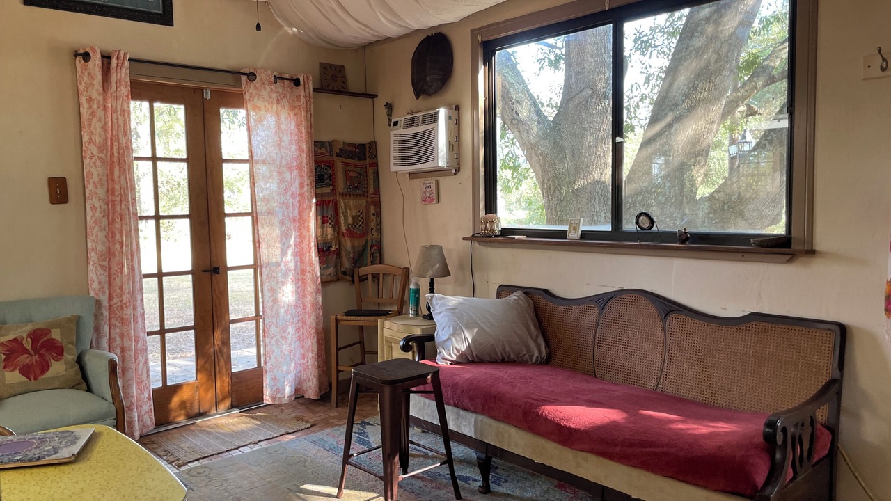 Photo of Livingroom in Normangee
