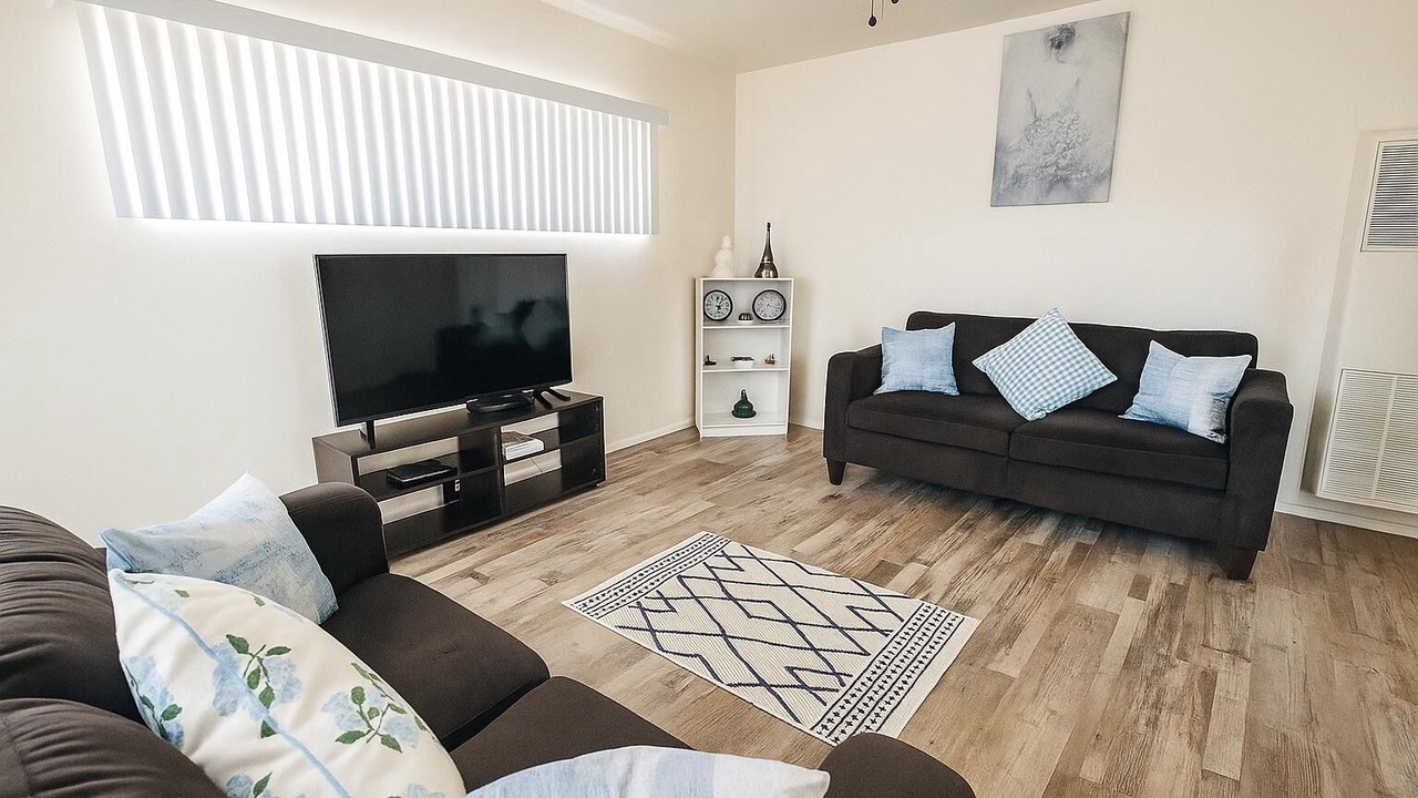Photo of Livingroom in Oleander - Sunset