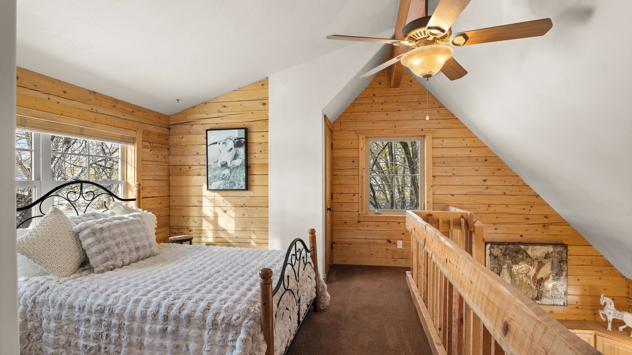 Photo of Bedroom in Glenwood Springs