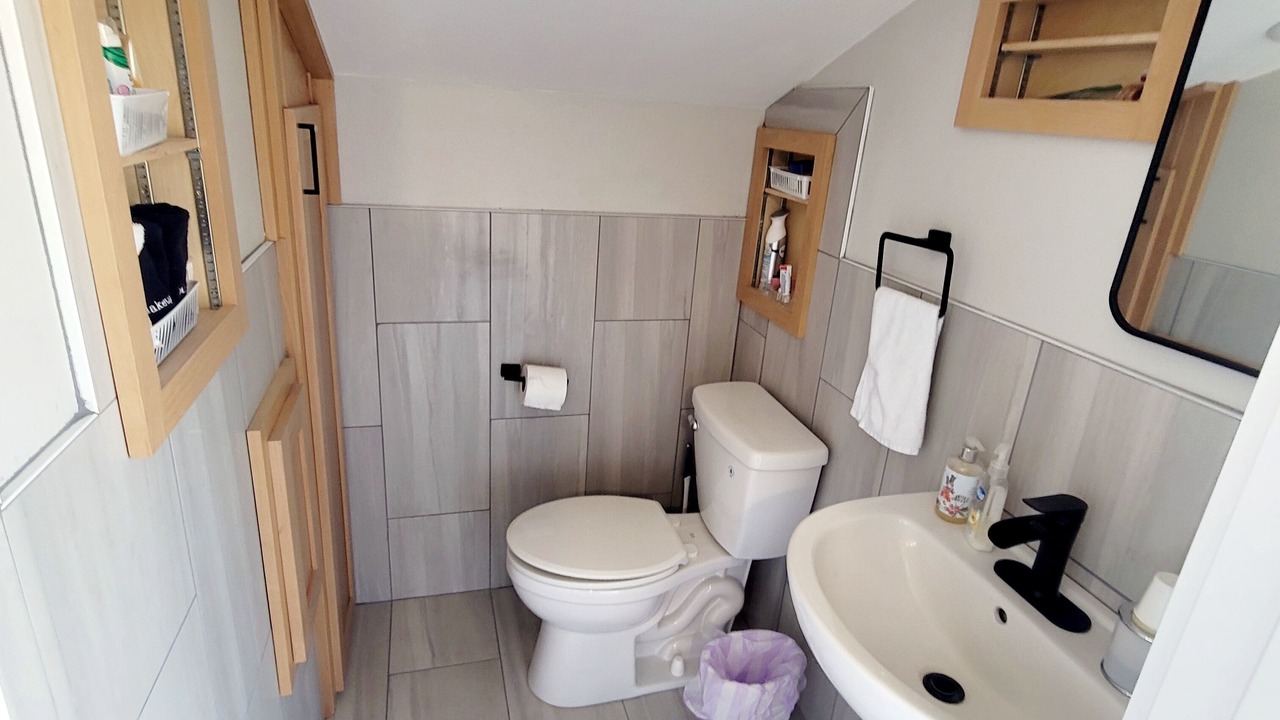 Photo of Bathroom in La Grange