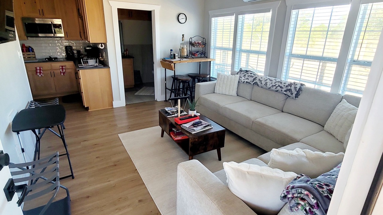 Photo of Livingroom in La Grange