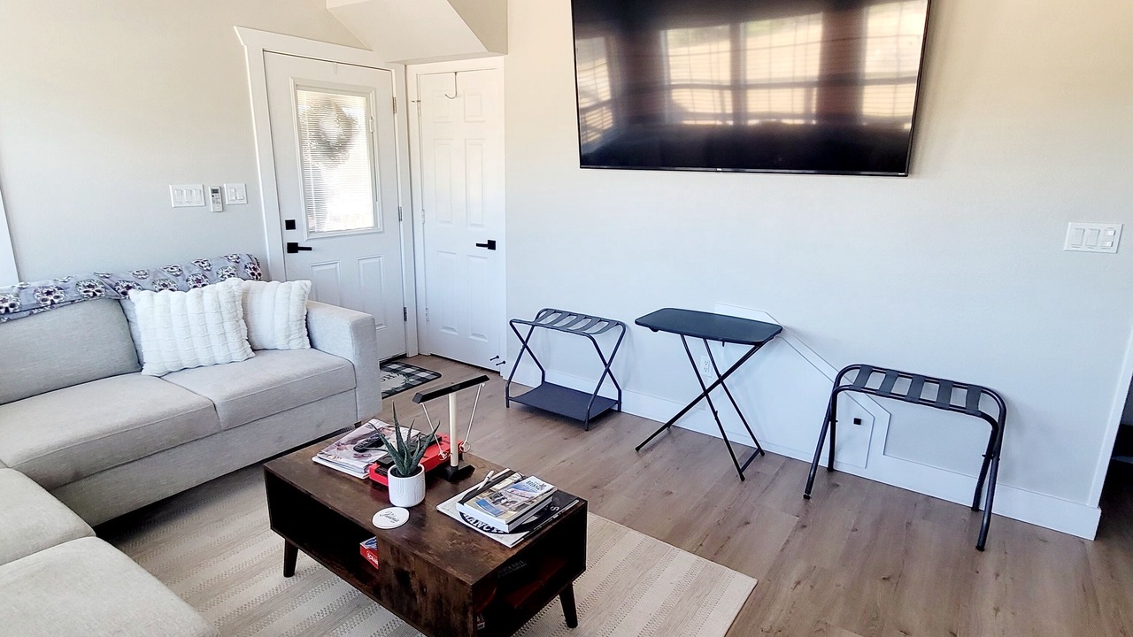Photo of Livingroom in La Grange