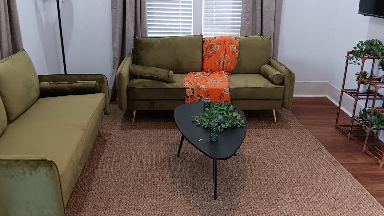 Photo of Livingroom in Washington Ave./ Memorial Park