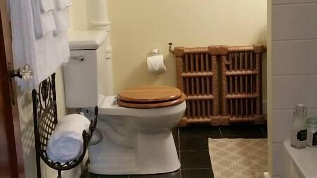 Photo of Bathroom in North End