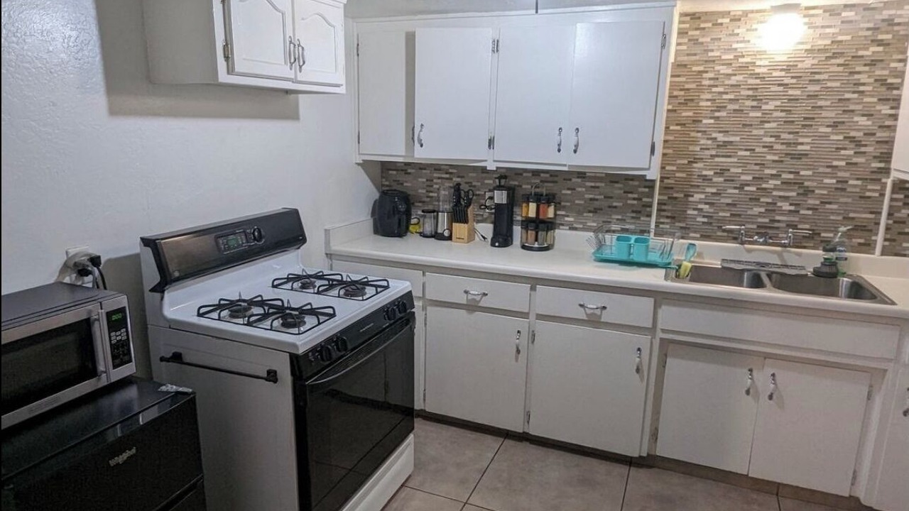 Photo of Kitchen in Oildale