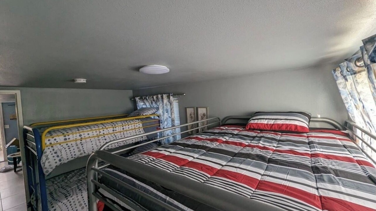 Photo of Bedroom in Oildale