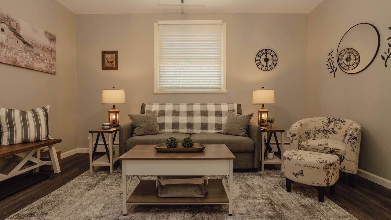 Photo of Livingroom in Meadville