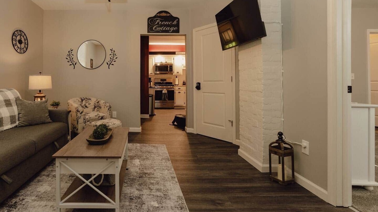 Photo of Livingroom in Meadville