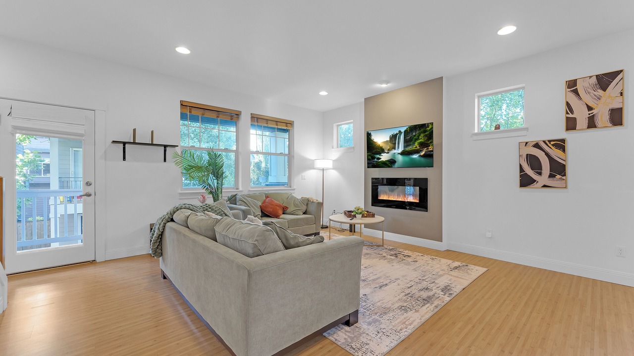 Photo of Livingroom in Cedar Hills