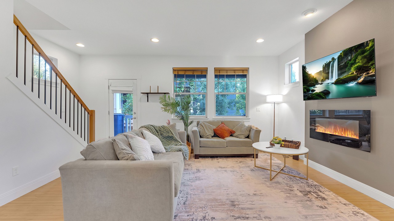 Photo of Livingroom in Cedar Hills